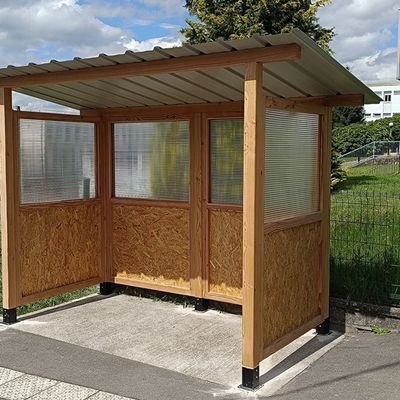 Un abribus tout neuf à l'arrêt "EREA" de la ligne 4