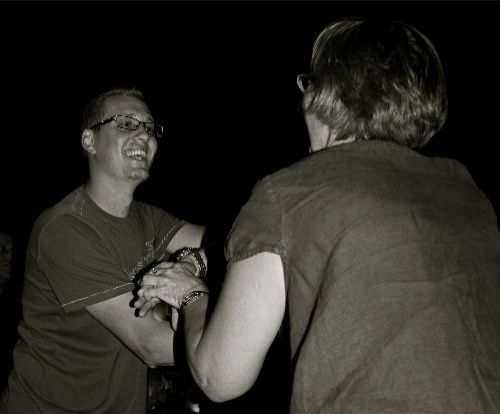 dernière soirée salsa de l'été 2009 sur le port de plaisance, avec cours de ChaChaCha, soirée dansante et pot de la dernière.