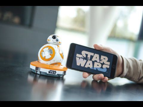 BB-8 : Le droïde de Star Wars 7 a le droit à sa version drone pour Noël 