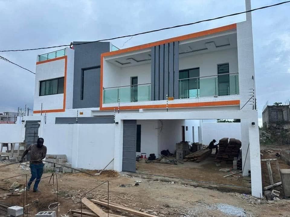 VILLA DUPLEX  HAUT STANDING  A VENDRE BINGERVILLE