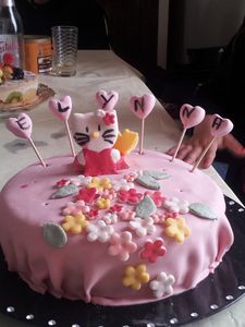 Gâteau &quot;Hello Kitty&quot; 