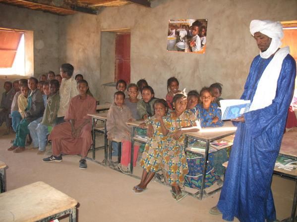 Ecole de Sikerat au nord Niger, entre Agadez et Arlit.