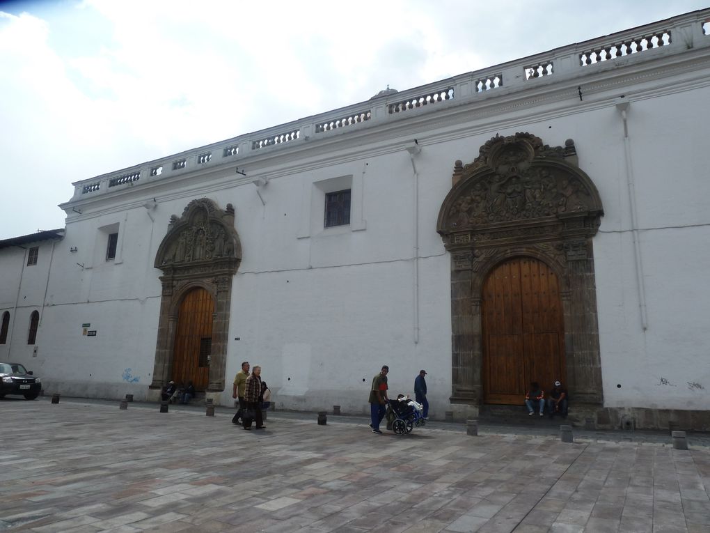 Album - 054----QUITO