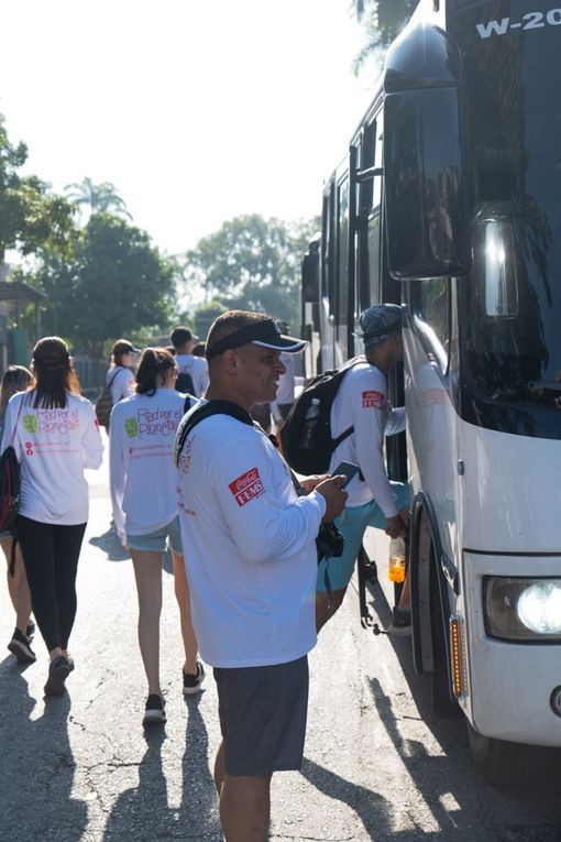 Coca-Cola Femsa de Venezuela encabezó jornada de limpieza de playas en las costas del país