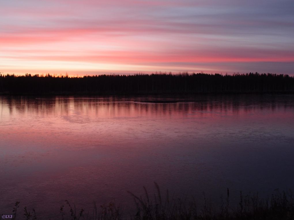 La Kitinen est la rivière principale traversant Sodankylä. Elle passe à Tähtelä et poursuit son chemin vers le sud-est pour se jeter dans le Kemijoki non loin de Pelkosenniemi.