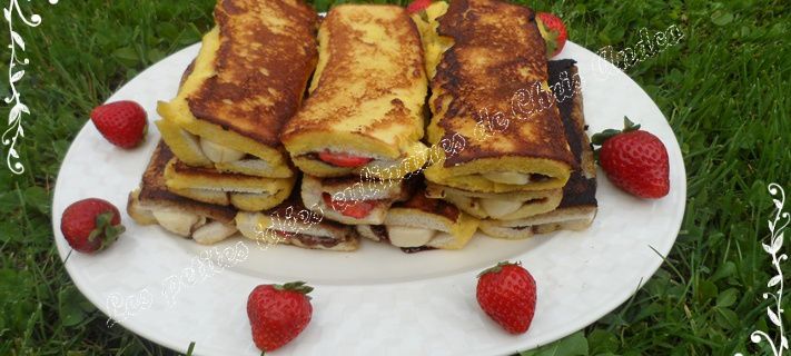 Sandwich de pain perdu aux fruits et chocolat croustillant