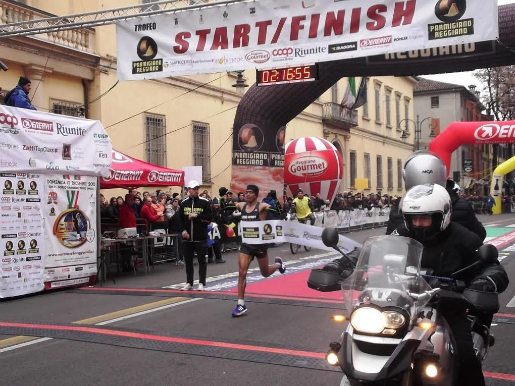 Maratona Internazionale di Reggio Emilia 2015 (20^ ed.). Record di iscritti e nuovo primato femminile, firmato dalla valdostana Catherine Bertone