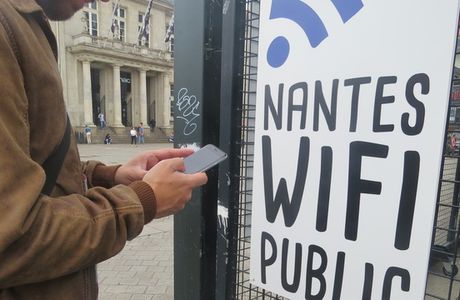 Du Wi-Fi gratuit débarque dans sept lieux publics et lignes de bus
