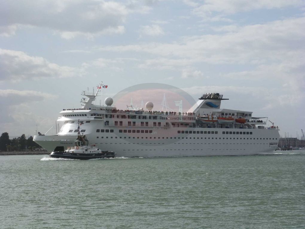 Fin de traversée à Southampton, port transatlantique et plus important d'Angleterre pour l'accueil des croisières de nos jours. Ensuite, soirée à Portsmouth pour embarquer sur le Norman Voyager à destination du Havre.