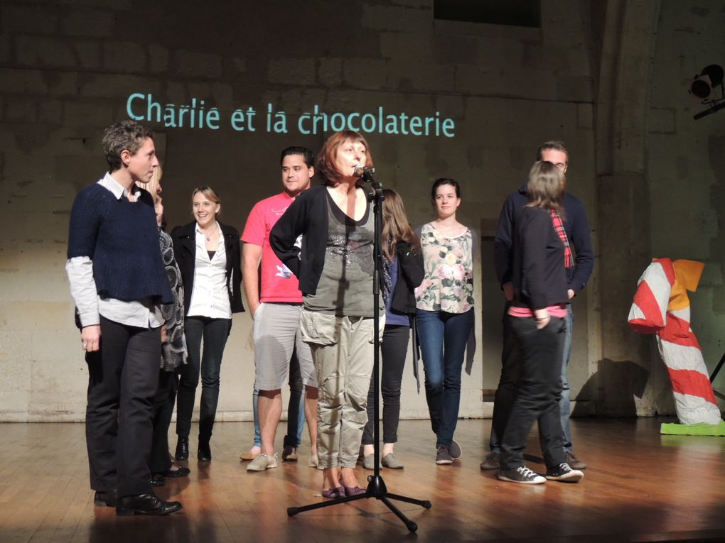 Atelier théâtre du lycée Vieljeux, dirigé par Camille Geoffroy,  et lors du festival, spectacle d'inauguration.