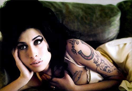 Amy Winehouse (1983 - 2011)