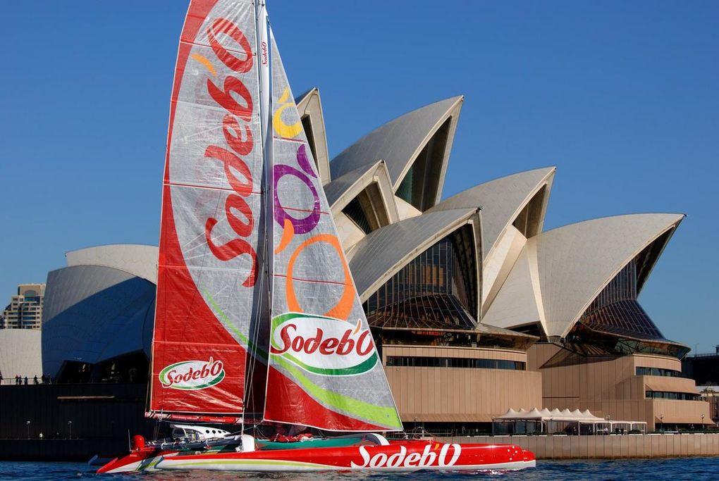 Voici les plus belles images du Maxi Trimaran Sodebo, né en Australie et qui a fait le voyage retour jusqu'en France. 
Photos Cpyrght Pierrick Robert et Andrea Francolini