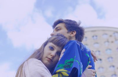 The Pirouettes sur un escalier vers le succès de Carrément Carrément