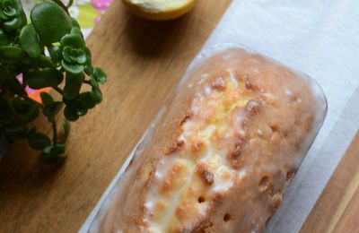 Cake Au Yaourt Citron Farine D Epeautre Hum Ca Sent Bon
