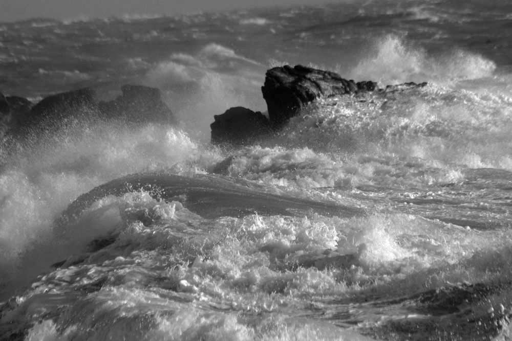 Tempête Atlantique en noir et blanc