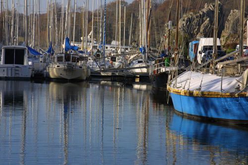 Situ&eacute; sur l'embouchure de la Vilaine, le Port de la Roche Bernard est un havre de paix...