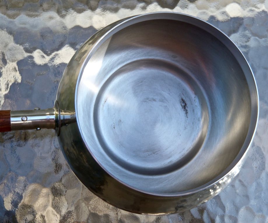 Vintage et rétro : service à fondue en acier inoxydable !