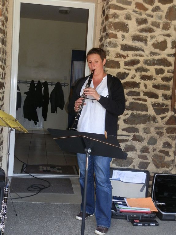 Les musiciens sont venus présenter leur instruments.
