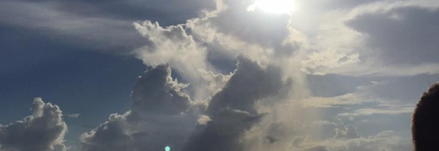 Photos Ovni bleu-vert à Surfside-Freeport au Texas le 26 juin 2016