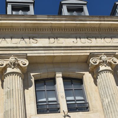 CITOYEN ET SERVICE PUBLIC