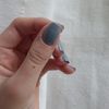 Swatch Essie Gris + Black shatter