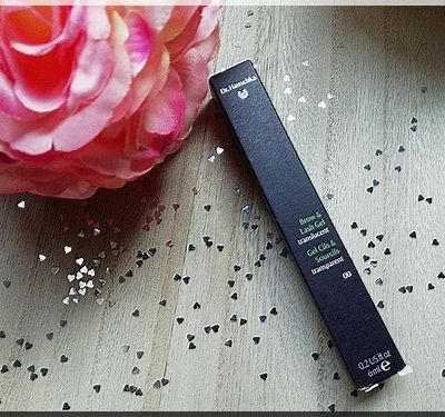 { Gel transparent ayant le même effet qu'un mascara `