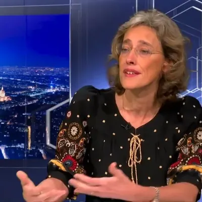 selon des études scientifiques 1 le vaccin FAVORISE l'apparition de ..... VARIANTS ! 2 une fois véccinés vous être .... 6 fois plus contagieux !