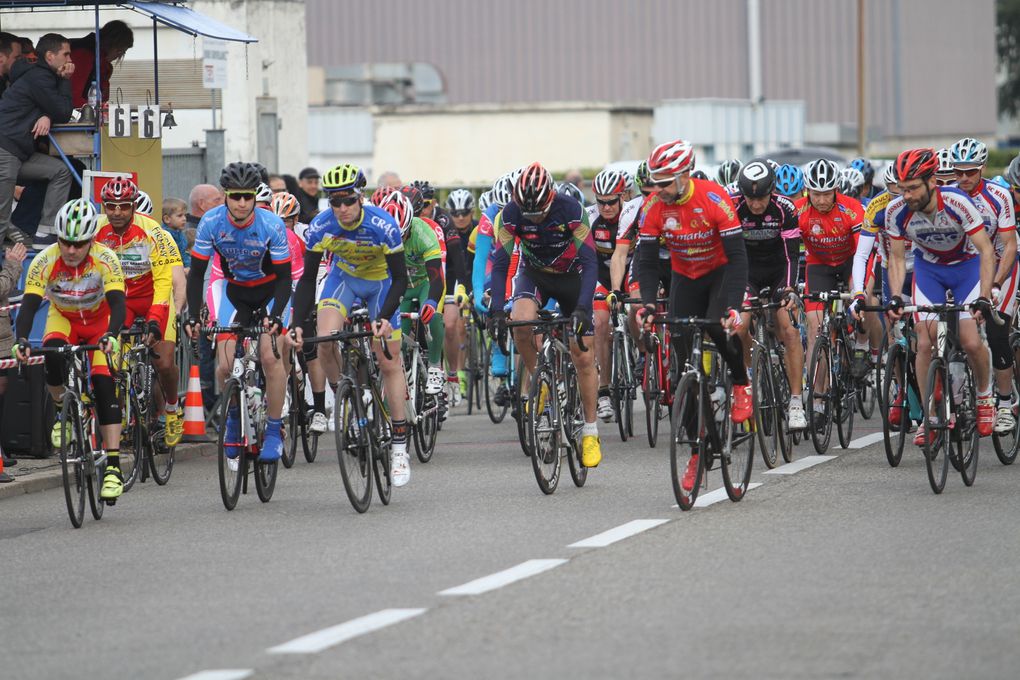Trois cent sept coureurs ont participé au GPO de l'Amicale Cycliste du Moulin à Vent