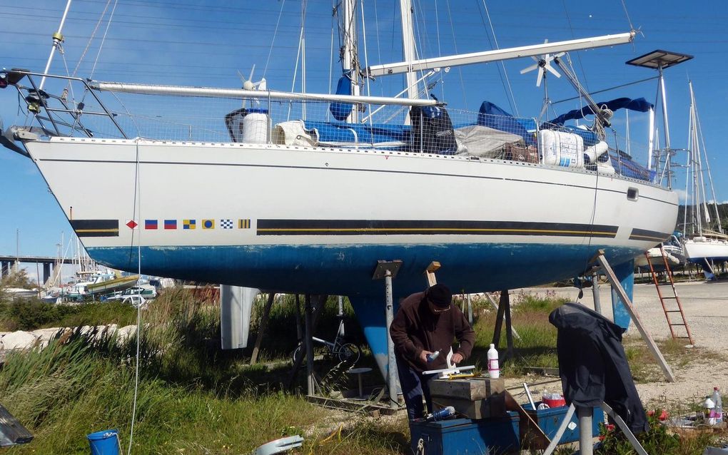 Préparation du bateau à Martigues, puis Martigues à Paxos, du 4 au 22 juin, avec Guy et Gérard