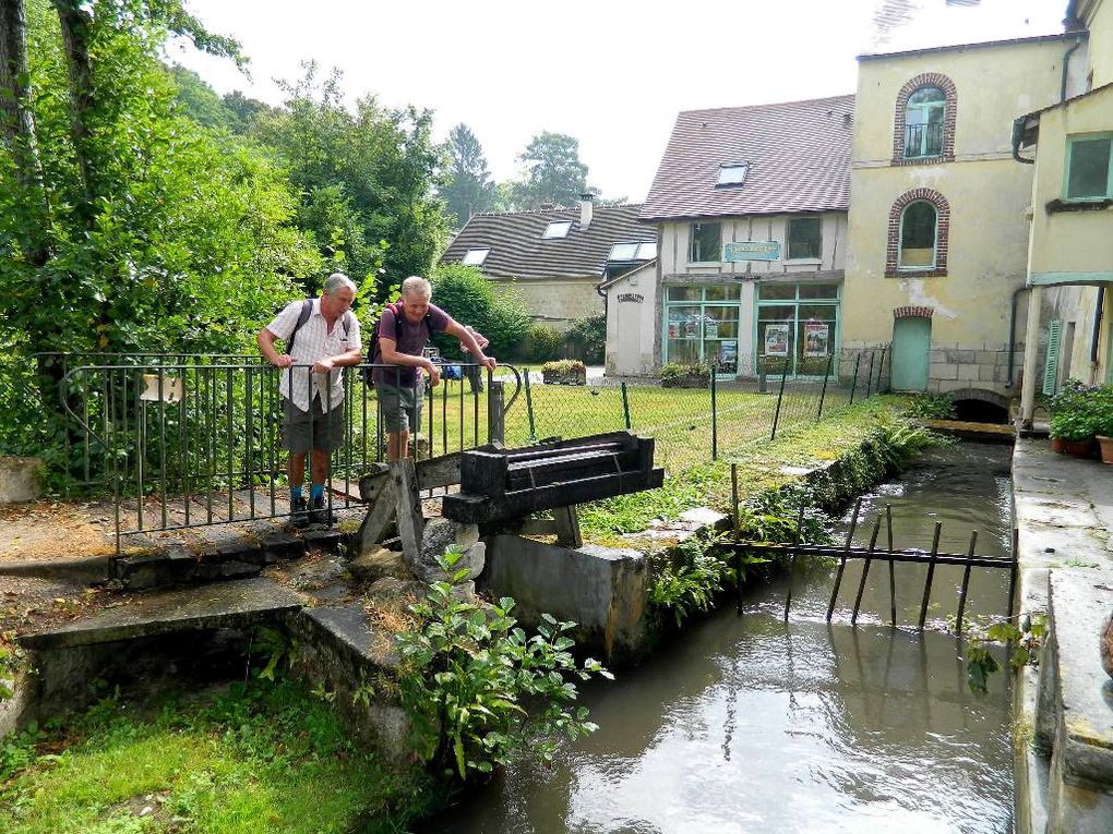 Valmondois : le Moulin de la Nasse nous accueille pour le piquenique.