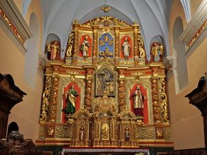 L&quot;Eglise d'Argentière (74) et son rétable baroque.