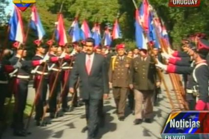 (VIDEO) Presidente Nicolás Maduro llega a...