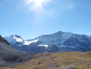 Du col de la Grassaz, vue sur les glaciers.