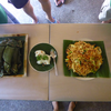 Cours de cuisine balinaise à sanur, au menu noodles au poulet, beef curry, soupe, poisson cuit dans la feuille de bananier, poulet satay..... un régal. Certains produits nous étaient inconnu,  surtout dans les légumes et les feuillages utilisés 