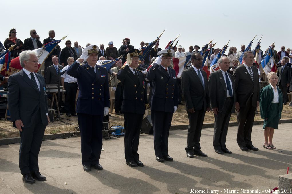 Samedi 4 juin 2011,Cérémonie du souvenir à la mémoire de tous les marins disparus organisée par l'association "Aux Marins" au Mémorial National des marins morts pour la France de la Pointer Saint Mathieu en Plougonvelin (Pays d'Iroise) (2ème p