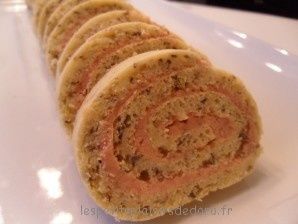 ROULE A L ORIGAN AU PARMESAN ET A LA TOMATE