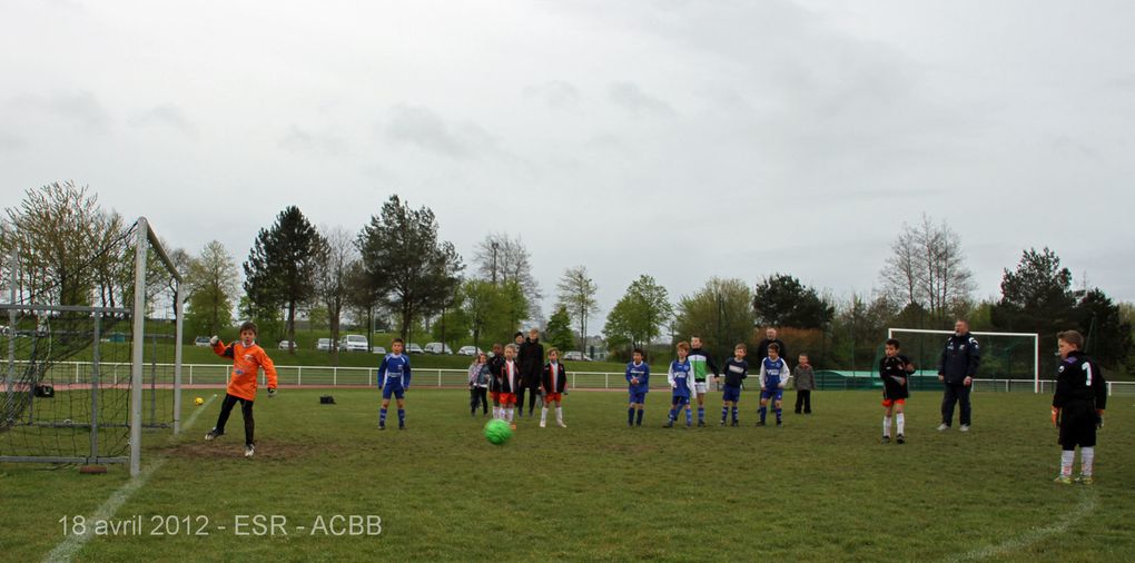 Visite des U7, U8 et U9 de l'AC Boulogne Billancourt, en stage à Châteaulin, à leurs homologues de
l'Etoile Saint Roger.