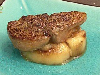 Foie gras chaud aux pommes (vidéo)