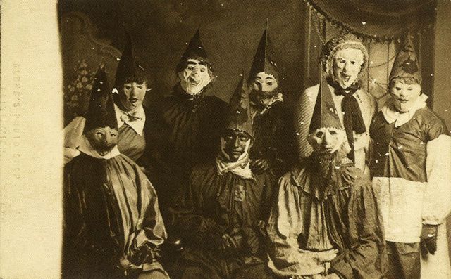 L'image du mercredi : photos de costumes d'Halloween de 1875 à 1955