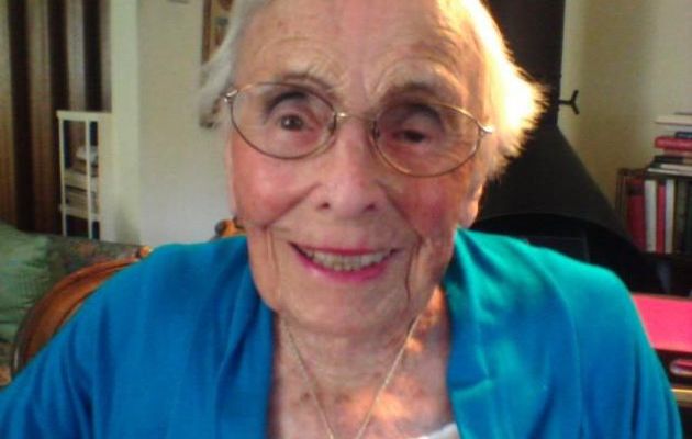 101 AÑOS TIENE LA MUJER MÁS VIEJA CON UNA CUENTA EN FACEBOOK, NOTICIAS INSOLITAS