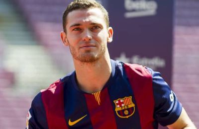 Vermaelen dans le groupe du Barça contre le Bayern