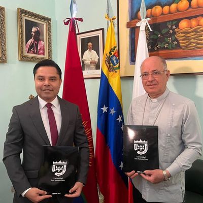 UJAP y Arquidiócesis de Valencia celebran convenio de cooperación institucional y creación de archivo legal