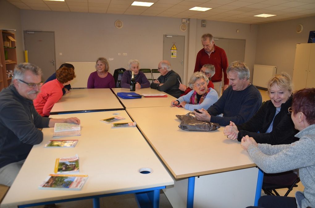 Mais la journée n'était pas terminée ... réunion de travail dirigée par Christian pour le prochain trimestre !