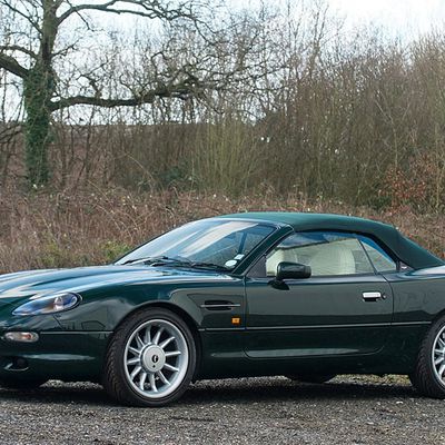 VOITURES DE LEGENDE (789) : ASTON MARTIN  DB7 VOLANTE - 1996