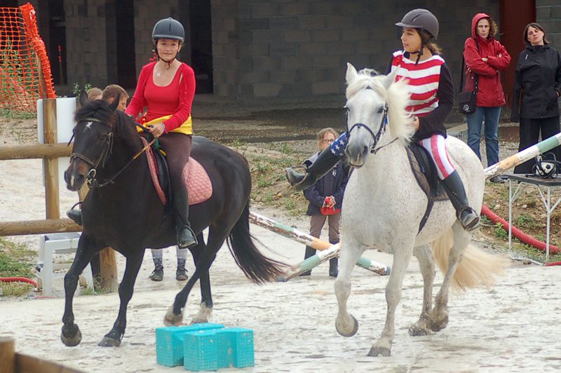 Photos des carrousels des cavaliers du poney club de labarthe sur leze.