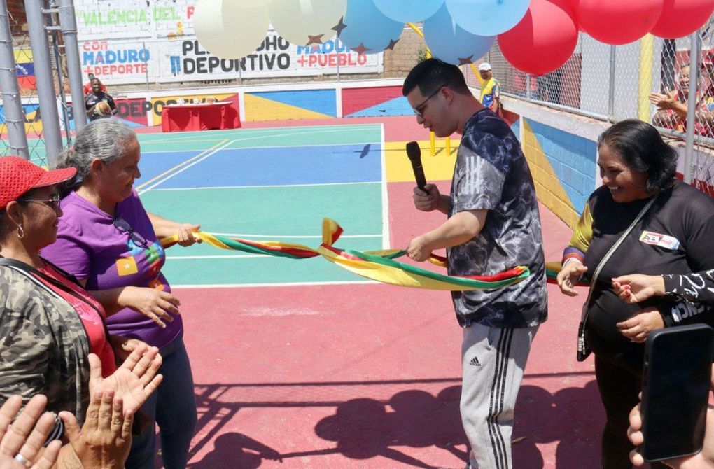 Alcalde Fuenmayor reinauguró canchas deportivas en comunidades La Isabelica y Parcelas del Socorro de Valencia