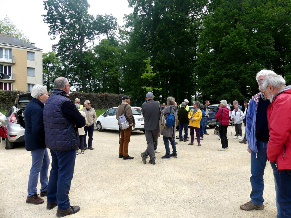 Les randonneurs avant le départ