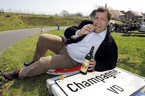 le 5 avril 2008, le panneau de Champagne CH est arraché...