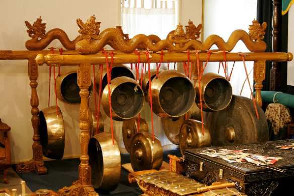 Gong - musik instrumen semua orang bisa bermain