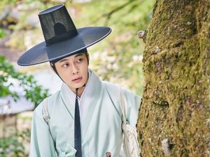 Le prince héritier (Bae In Hyuk)  Grand Prince Seongnam (Moon Sang Min)  Grand Prince Muan (Yoon Sang Hyeon ) Grand Prince Gyeseong (Yoo Seon Ho)   Grand Prince Ilyoung (Park Ha Joon)